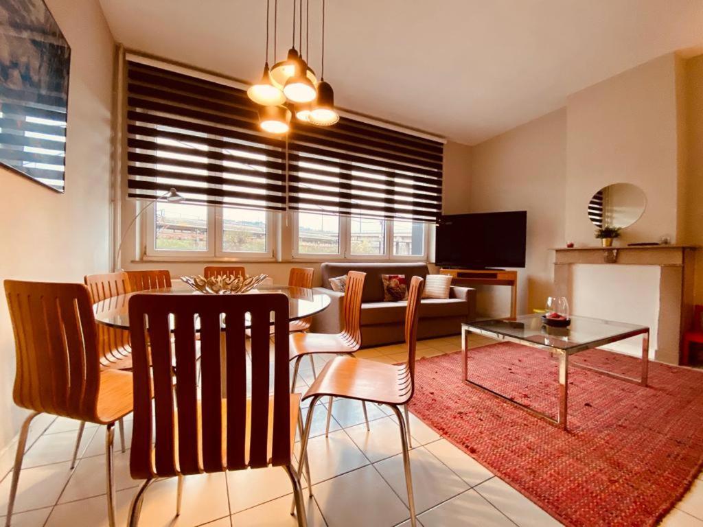 Ferienwohnung Fenetre Sur Le Standard De Liege Ougree Exterior foto